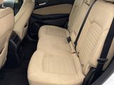 Used 2018 Ford Edge SE image 3