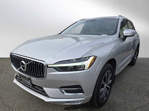 Used 2021 Volvo XC60 T5 Inscription image 3
