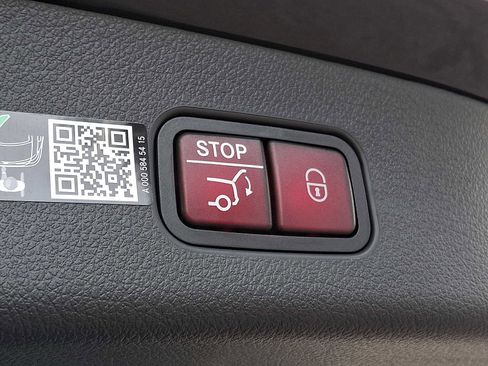 Used 2026 Mercedes-Benz GLC 300 4MATIC image 27