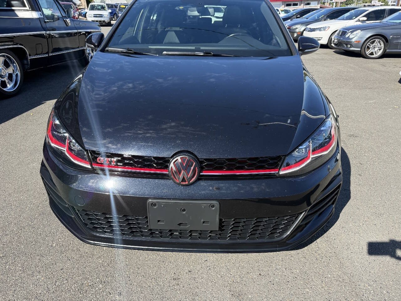 Used 2018 Volkswagen GTI SE FWD image 4