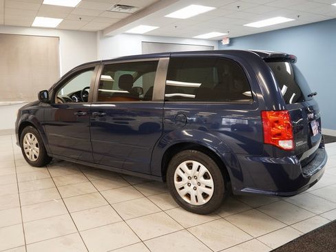 Used 2016 Dodge Grand Caravan SE w/ Quick Order Package 29E SE image 7