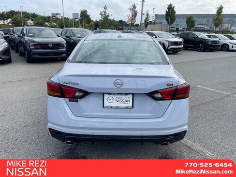 New 2025 Nissan Altima 2.5 SR image 3