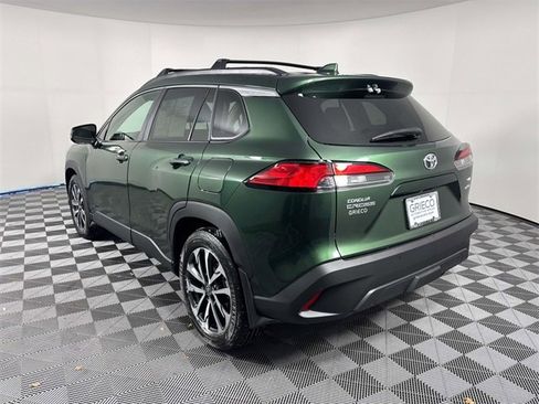 Used 2024 Toyota Corolla Cross XLE image 6