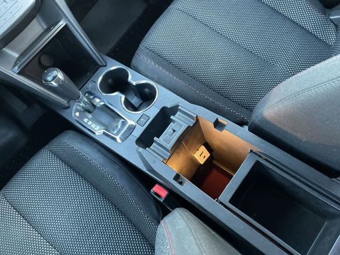 Used 2016 Chevrolet Equinox LT w/ Convenience Package image 22