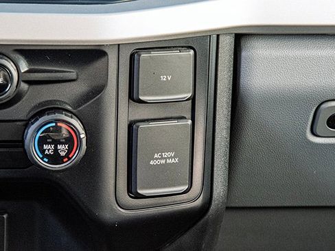 Used 2025 Ford F250 XLT w/ FX4 Off-Road Package image 23