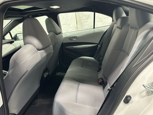 Used 2025 Toyota Corolla SE w/ SE Premium Package image 46