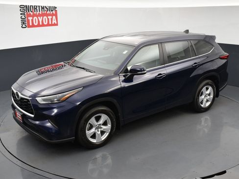 Used 2023 Toyota Highlander L FWD image 25