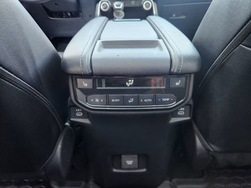 Used 2024 Toyota Grand Highlander AWD image 21