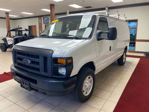 Used 2014 Ford E-250 and Econoline 250 w/ Power Group image 1