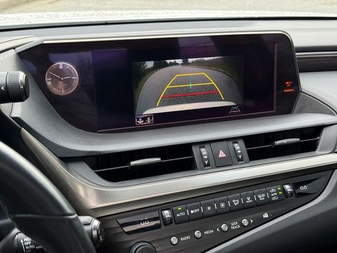 Used 2019 Lexus ES 350 w/ Premium Package FWD image 35