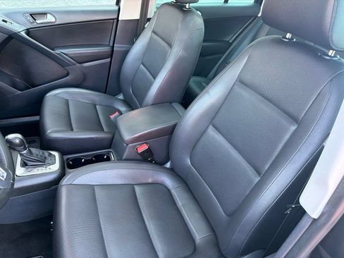 Used 2016 Volkswagen Tiguan SE FWD image 10