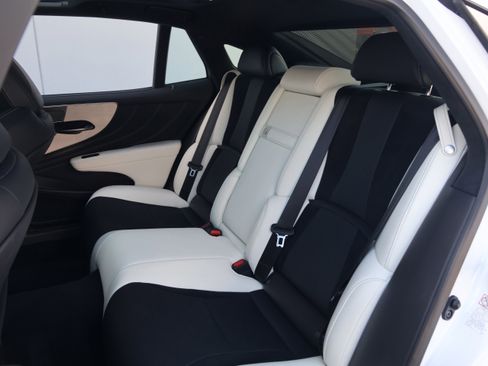 Used 2024 Lexus LS 500 F Sport image 35