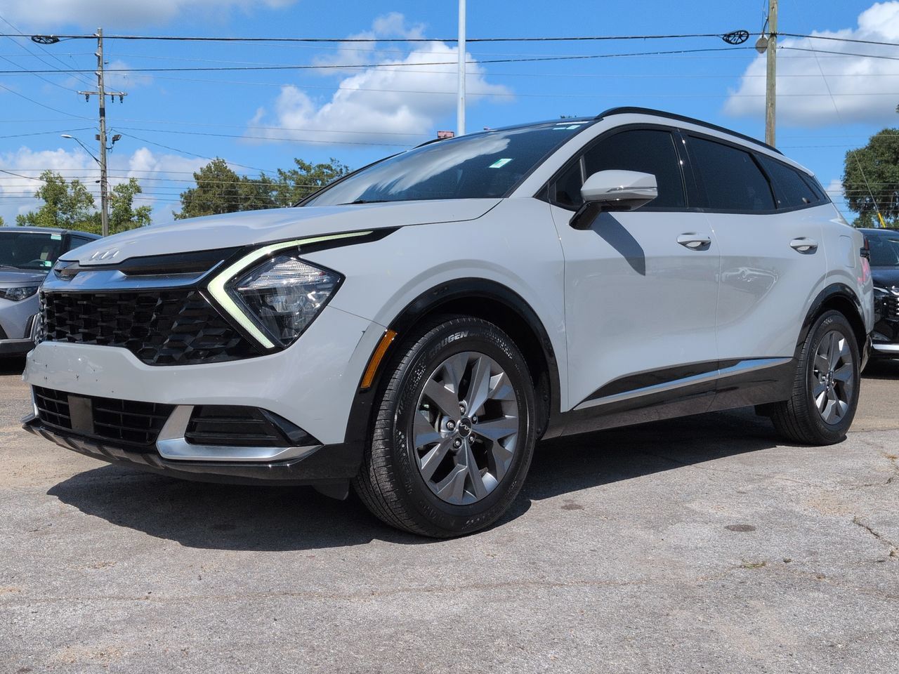 Used 2023 Kia Sportage SX FWD image 2