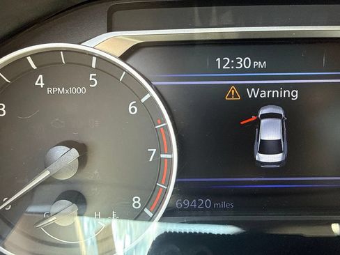 Used 2019 Nissan Altima 2.5 SR w/ SR Premium Package FWD image 9
