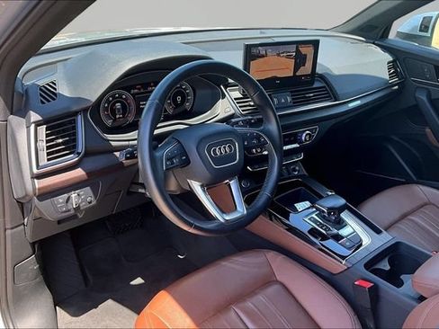 Used 2023 Audi Q5 2.0T Premium Plus w/ Premium Plus Package AWD/4WD image 13