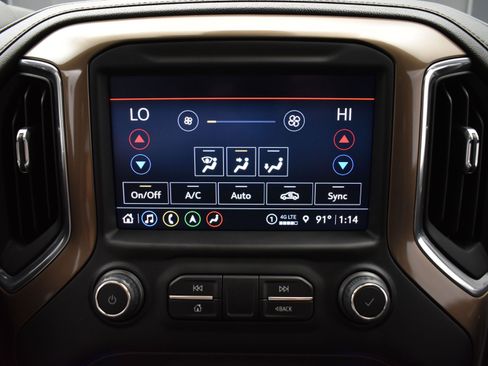 Used 2022 Chevrolet Silverado 3500 High Country image 35