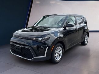 Certified 2025 Kia Soul LX FWD video 1