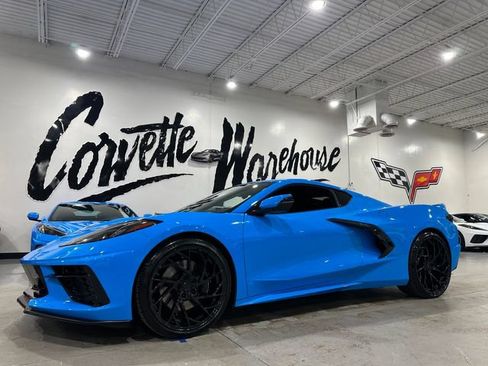 Used 2021 Chevrolet Corvette Stingray Preferred Cpe w/ Z51 Performance Package RWD image 5