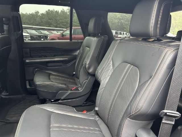 Certified 2024 Ford Expedition Platinum AWD/4WD image 23