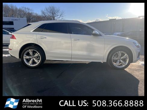 Used 2023 Audi Q8 Premium Plus w/ Premium Plus Package image 6