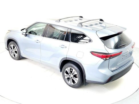 Certified 2020 Toyota Highlander XLE image 16