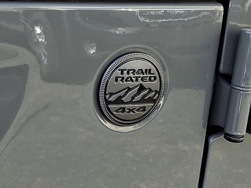 Certified 2022 Jeep Wrangler Sport image 30