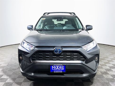Certified 2021 Toyota RAV4 XLE Premium image 3