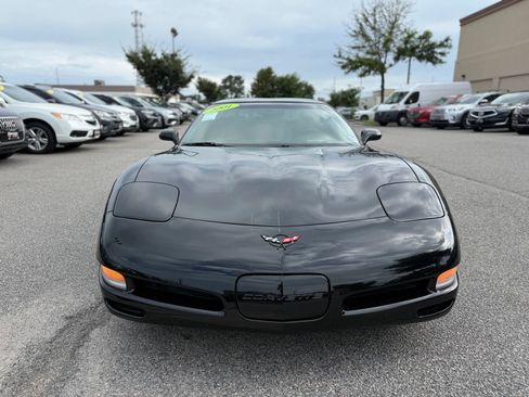 Used 2001 Chevrolet Corvette Coupe w/ Preferred Equipment Group2 RWD image 5