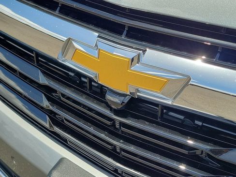 Used 2026 Chevrolet Tahoe LS RWD image 30
