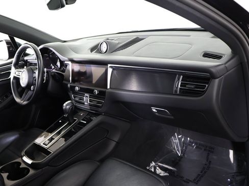 Used 2022 Porsche Macan GTS w/ Premium Package Plus image 31
