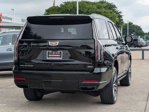 Used 2025 Cadillac Escalade Sport AWD/4WD image 4