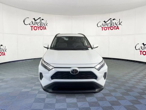Used 2025 Toyota RAV4 XLE FWD image 5