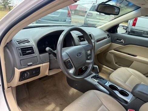 Used 2010 Ford Fusion SEL FWD image 10