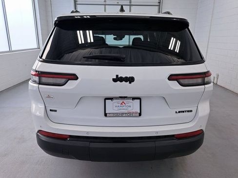 Used 2023 Jeep Grand Cherokee L Limited w/ Black Appearance Package RWD image 6