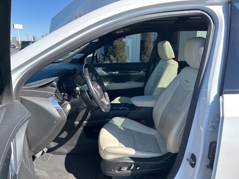 Used 2023 Cadillac XT6 Sport image 15
