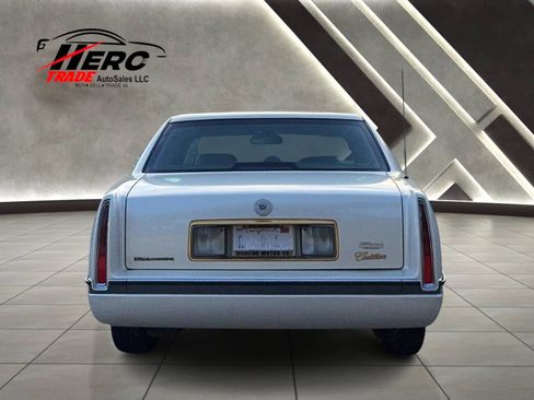 Used 1994 Cadillac De Ville Concours FWD image 6