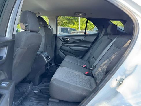Used 2023 Chevrolet Equinox LT w/ LPO, Floor Liner Package image 15