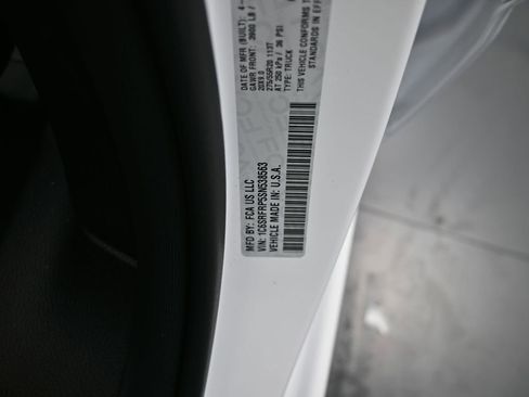 Used 2025 RAM 1500 Laramie image 15