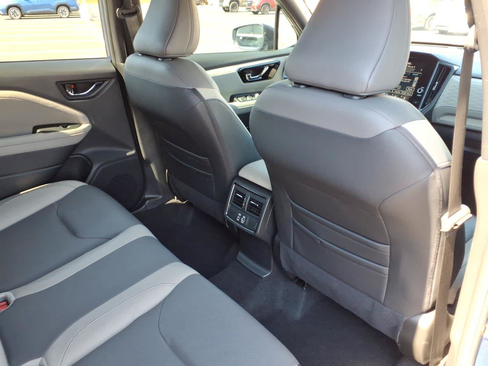 Used 2025 Subaru Forester Limited AWD/4WD image 19