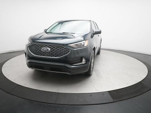 Used 2024 Ford Edge SEL w/ Convenience Package AWD/4WD image 12