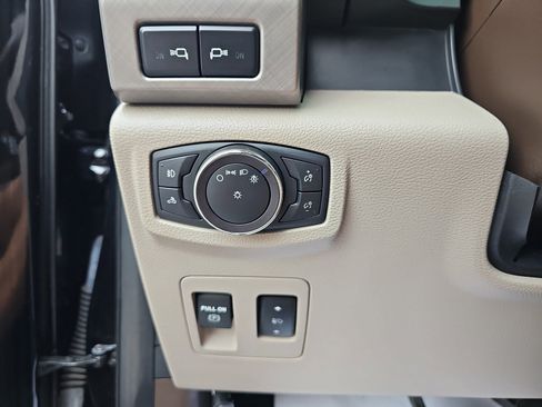 Used 2019 Ford F150 Limited w/ Trailer Tow Package AWD/4WD image 29