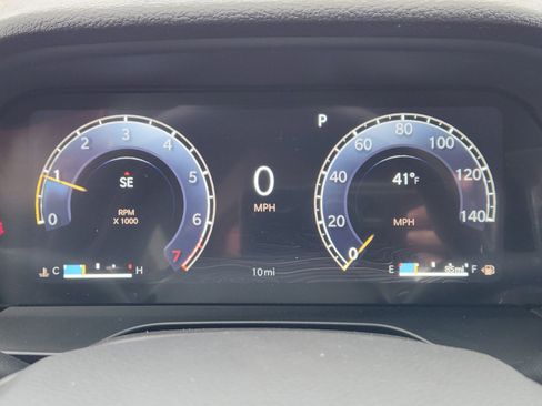 New 2025 Jeep Grand Cherokee L Altitude image 12