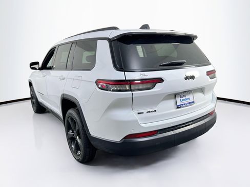 Used 2023 Jeep Grand Cherokee L Laredo image 7