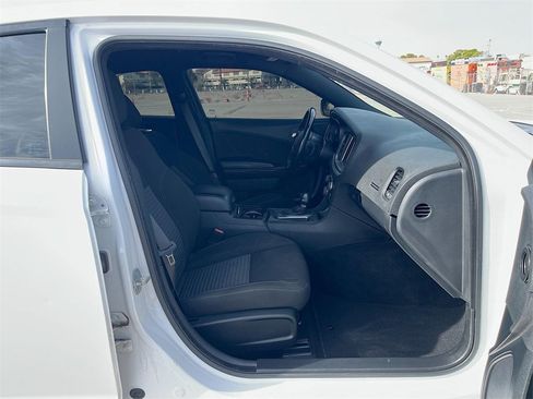 Used 2020 Dodge Charger SXT w/ Driver Convenience Group image 28