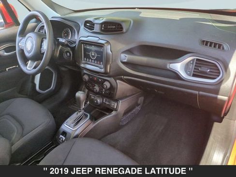 Used 2019 Jeep Renegade Latitude w/ Popular Equipment Group AWD/4WD image 34