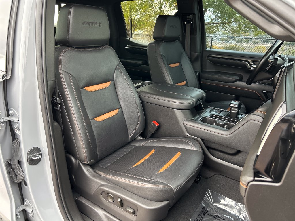 Used 2024 GMC Sierra 1500 AT4 w/ Technology Package AWD/4WD image 19
