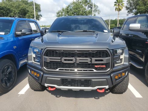 Used 2019 Ford F150 Raptor w/ Equipment Group 802A Luxury AWD/4WD image 3