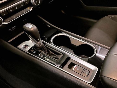 Used 2021 Nissan Altima 2.5 SV w/ SV Premium Package image 16