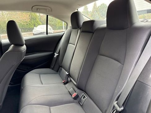 Used 2025 Toyota Corolla LE image 25