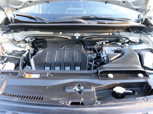 Used 2024 Mitsubishi Eclipse Cross SE image 47